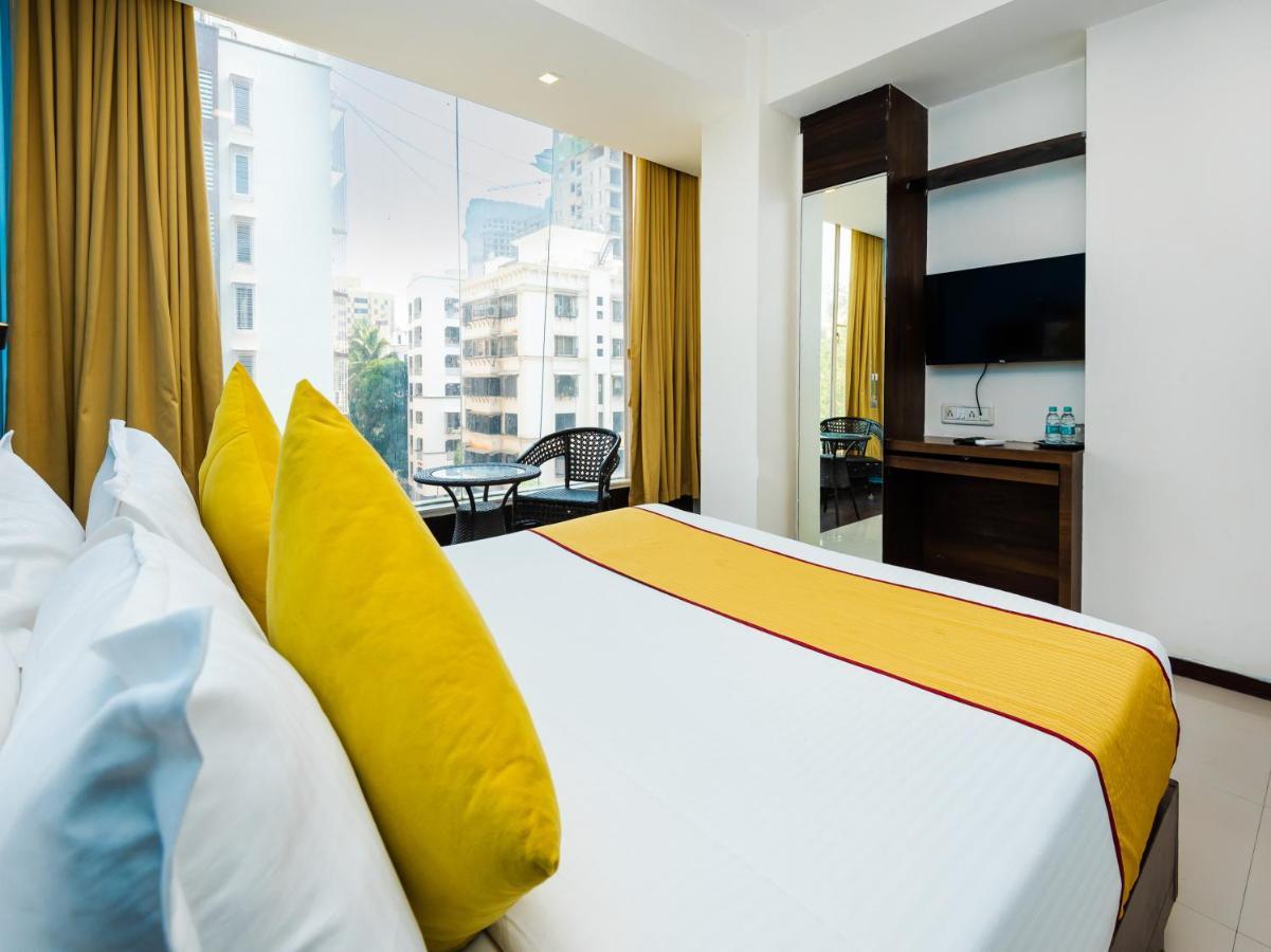 Hotel Aura - Near Malad Link Road Gorai Ngoại thất bức ảnh