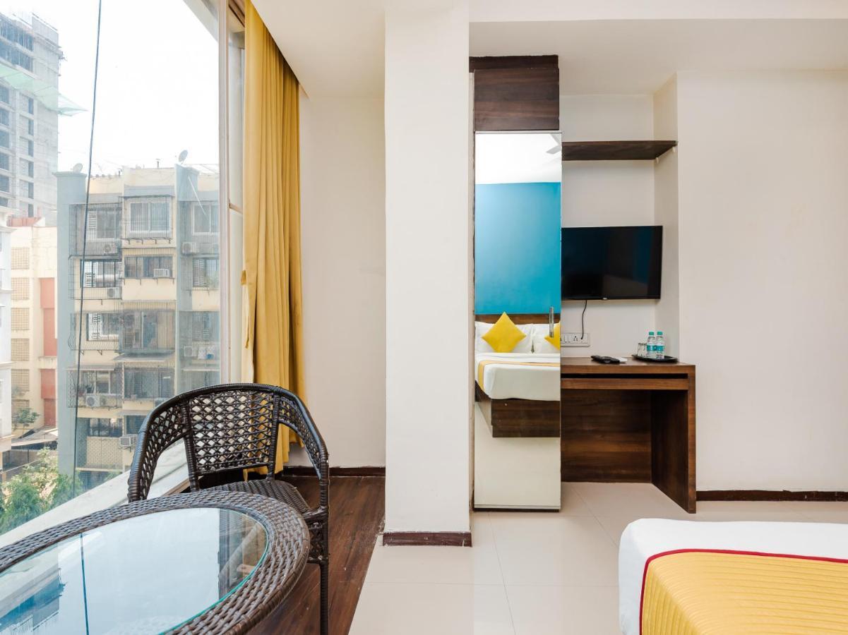 Hotel Aura - Near Malad Link Road Gorai Ngoại thất bức ảnh
