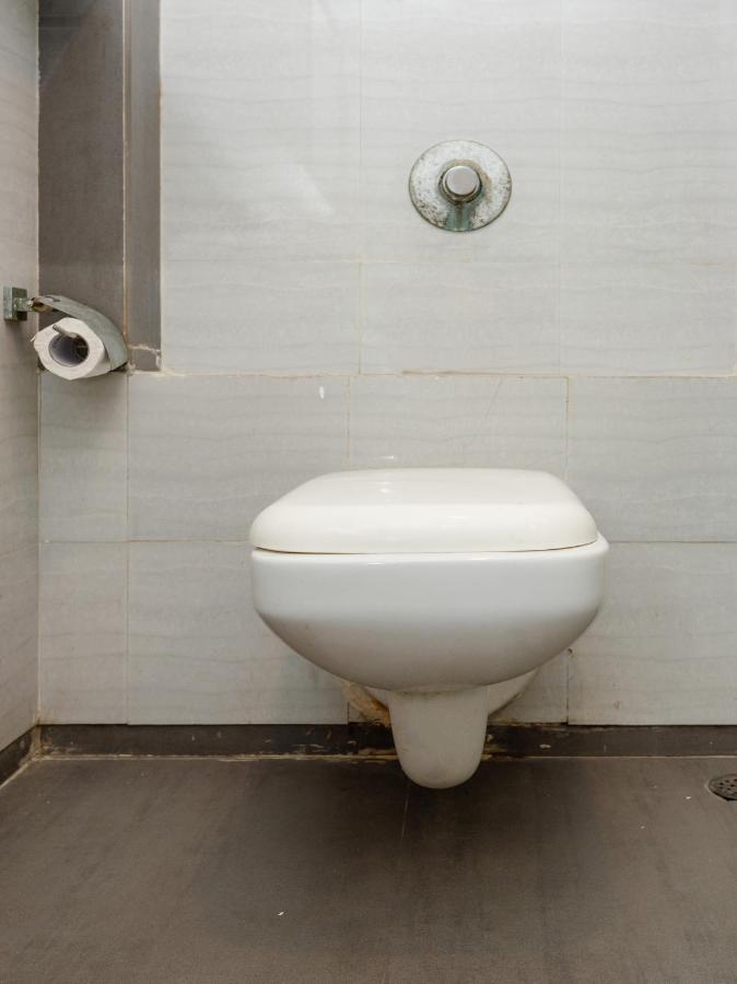 Hotel Aura - Near Malad Link Road Gorai Ngoại thất bức ảnh